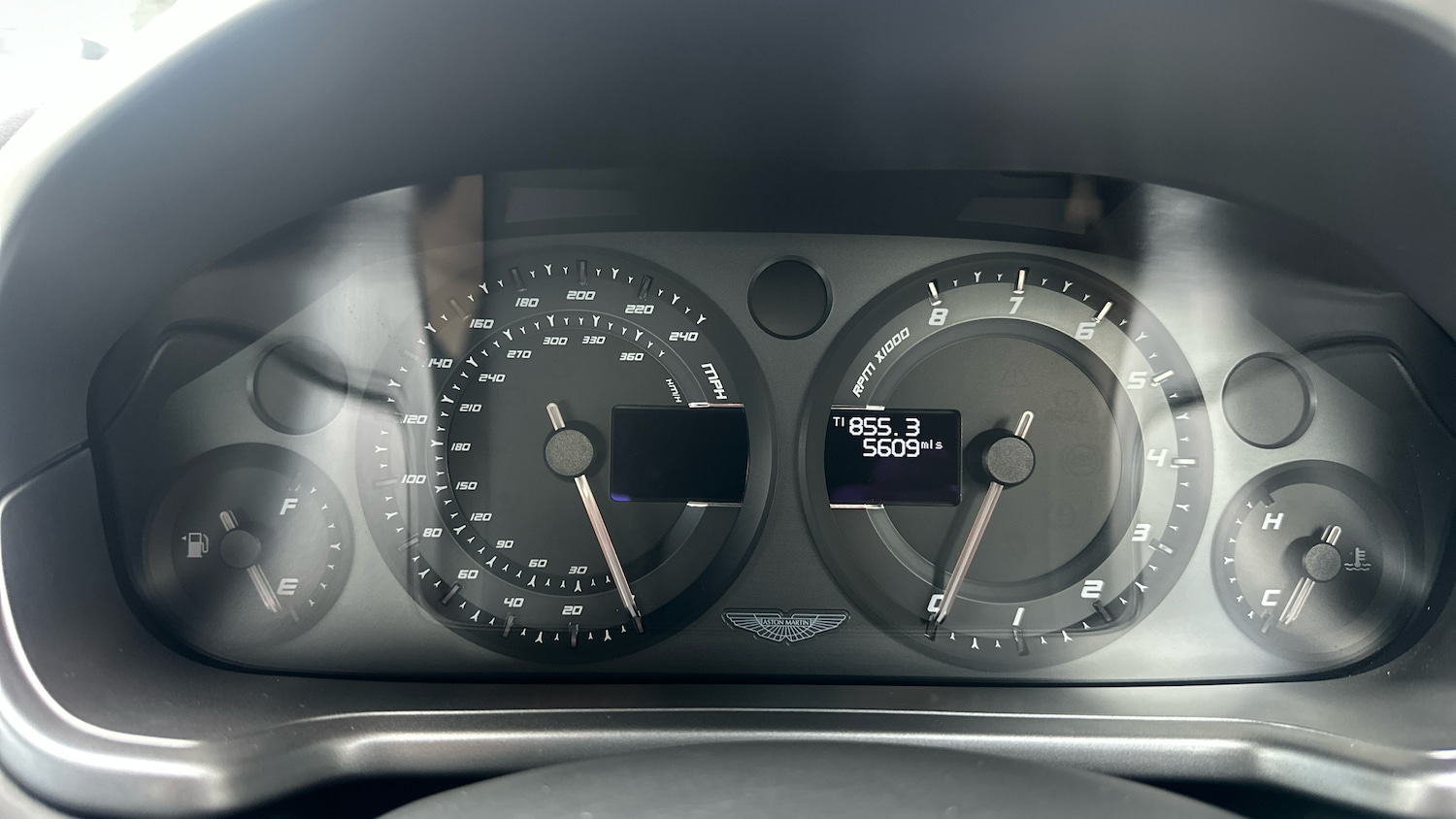 Used Aston Martin Vanquish 2015 for sale - 76712345: Photo 6