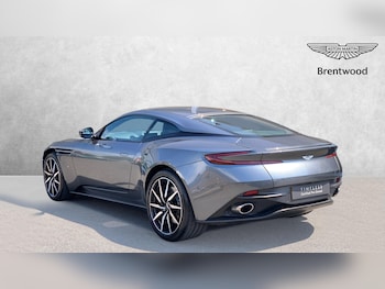 Used Aston Martin DB11 2017 for sale - 75599103: Photo