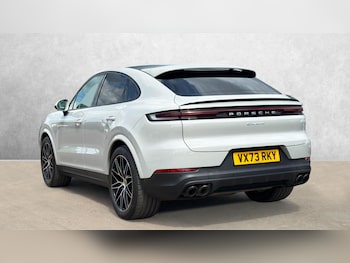 Used Porsche Cayenne 2023 for sale - 78599437: Photo