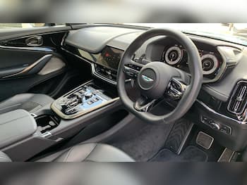 Used Aston Martin DBX 2025 for sale - 79859417: Photo
