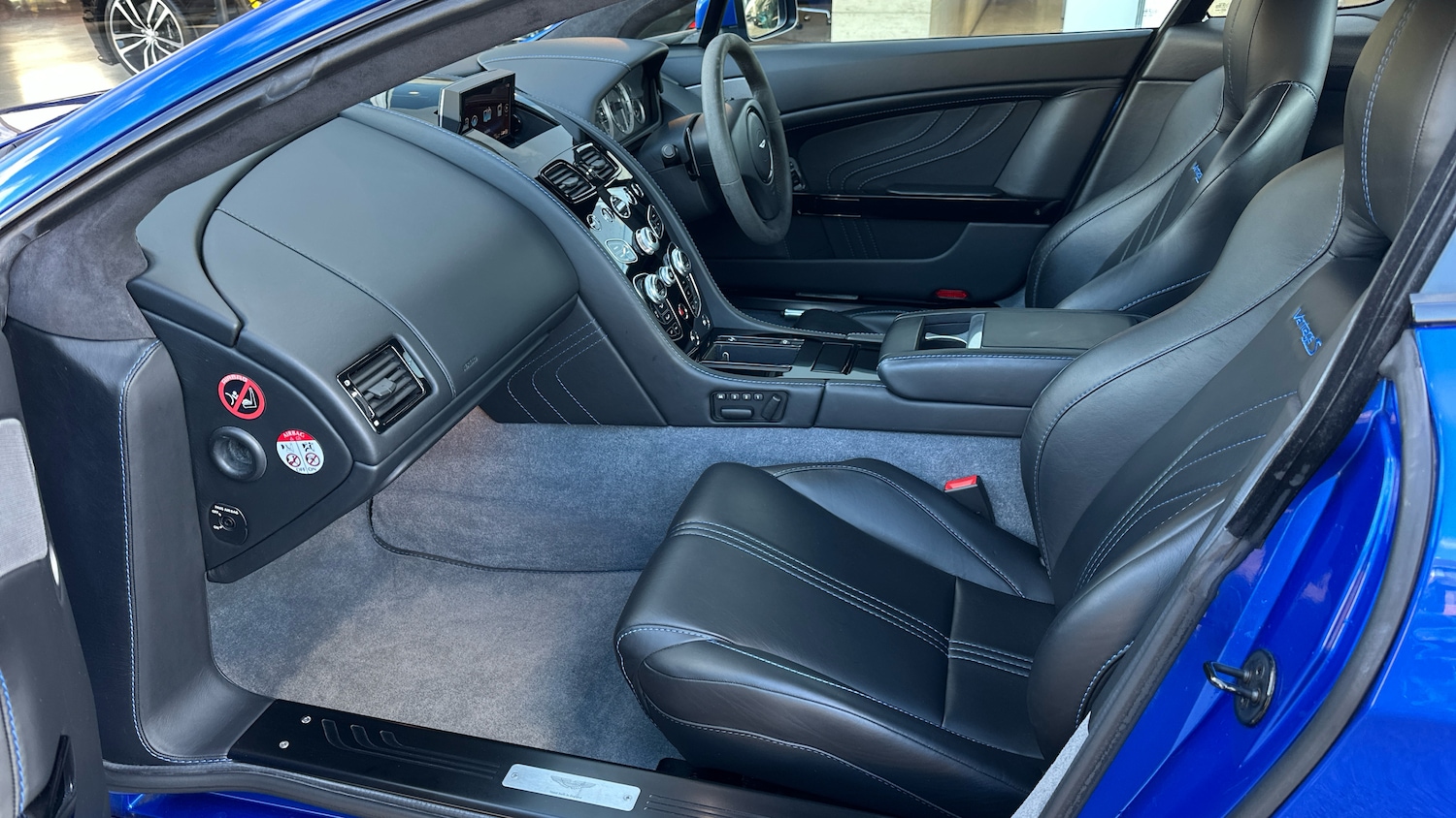 Used Aston Martin Vantage 2017 for sale - 76281285: Photo 20