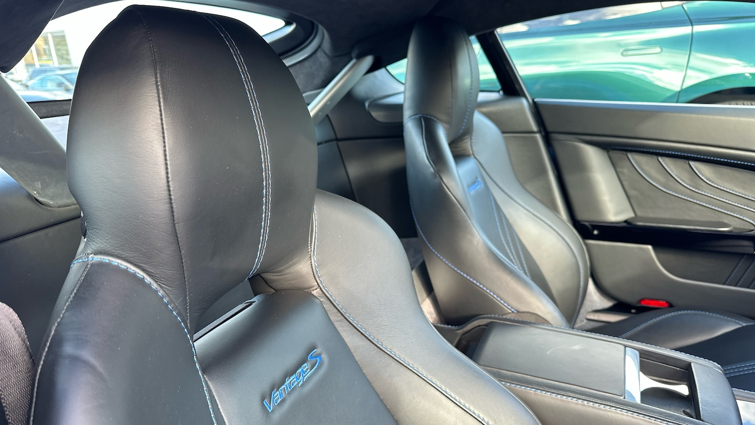 Used Aston Martin Vantage 2017 for sale - 76281285: Photo 5