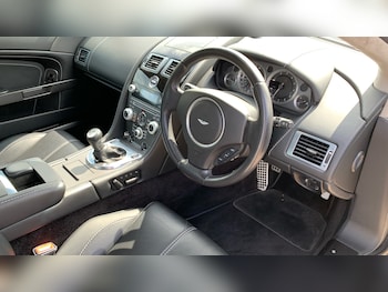 Used Aston Martin Vantage 2012 for sale - 75518020: Photo