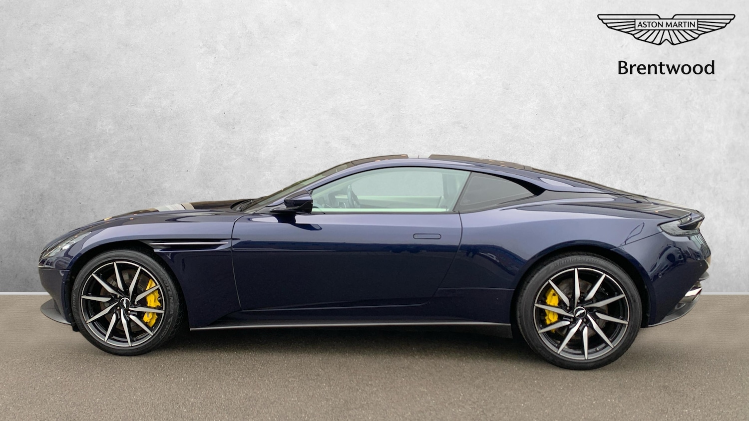 Used Aston Martin DB11 2019 for sale - 77452934: Photo 12