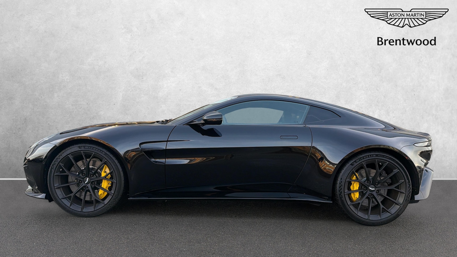 Used Aston Martin Vantage 2025 for sale - 77072994: Photo 12