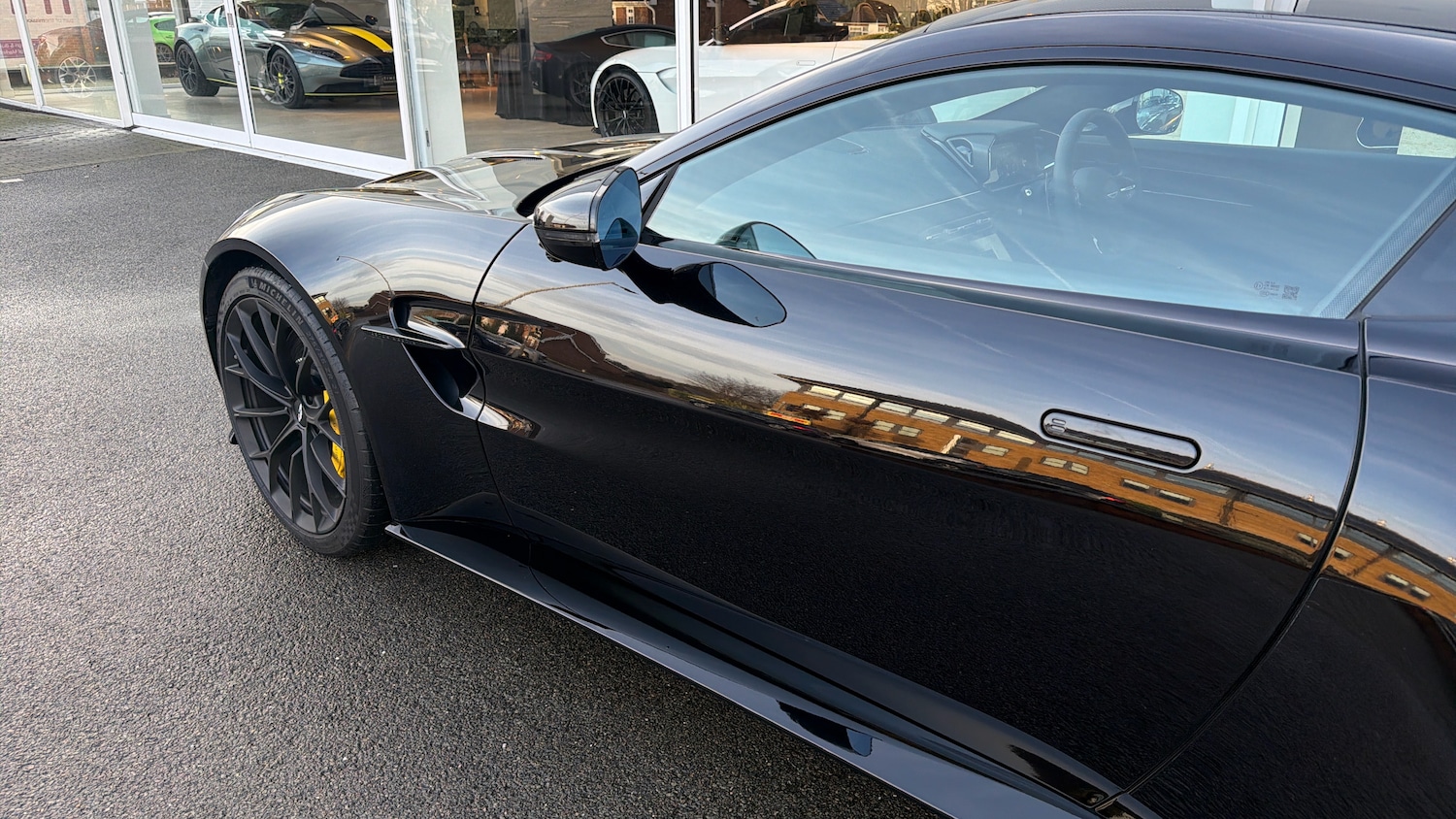 Used Aston Martin Vantage 2025 for sale - 77072994: Photo 24