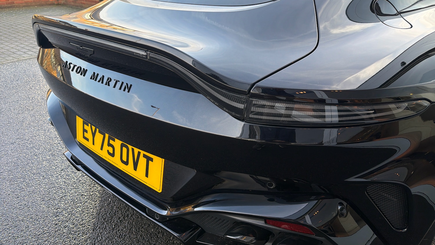 Used Aston Martin Vantage 2025 for sale - 77072994: Photo 8