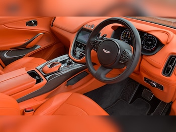 Used Aston Martin DBX 2023 for sale - 76198025: Photo 3