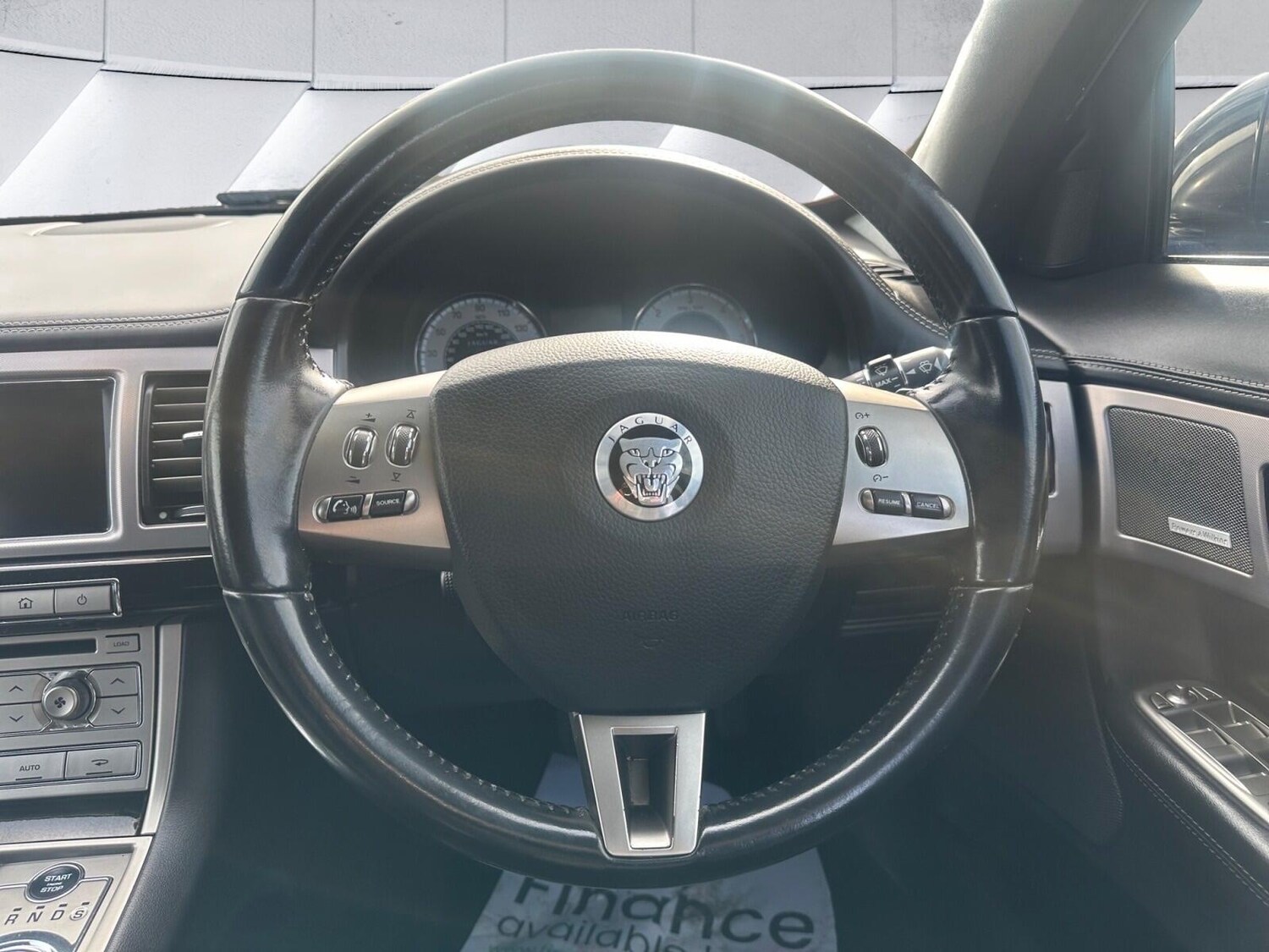 Used Jaguar XF 2011 for sale - 78185322: Photo 13