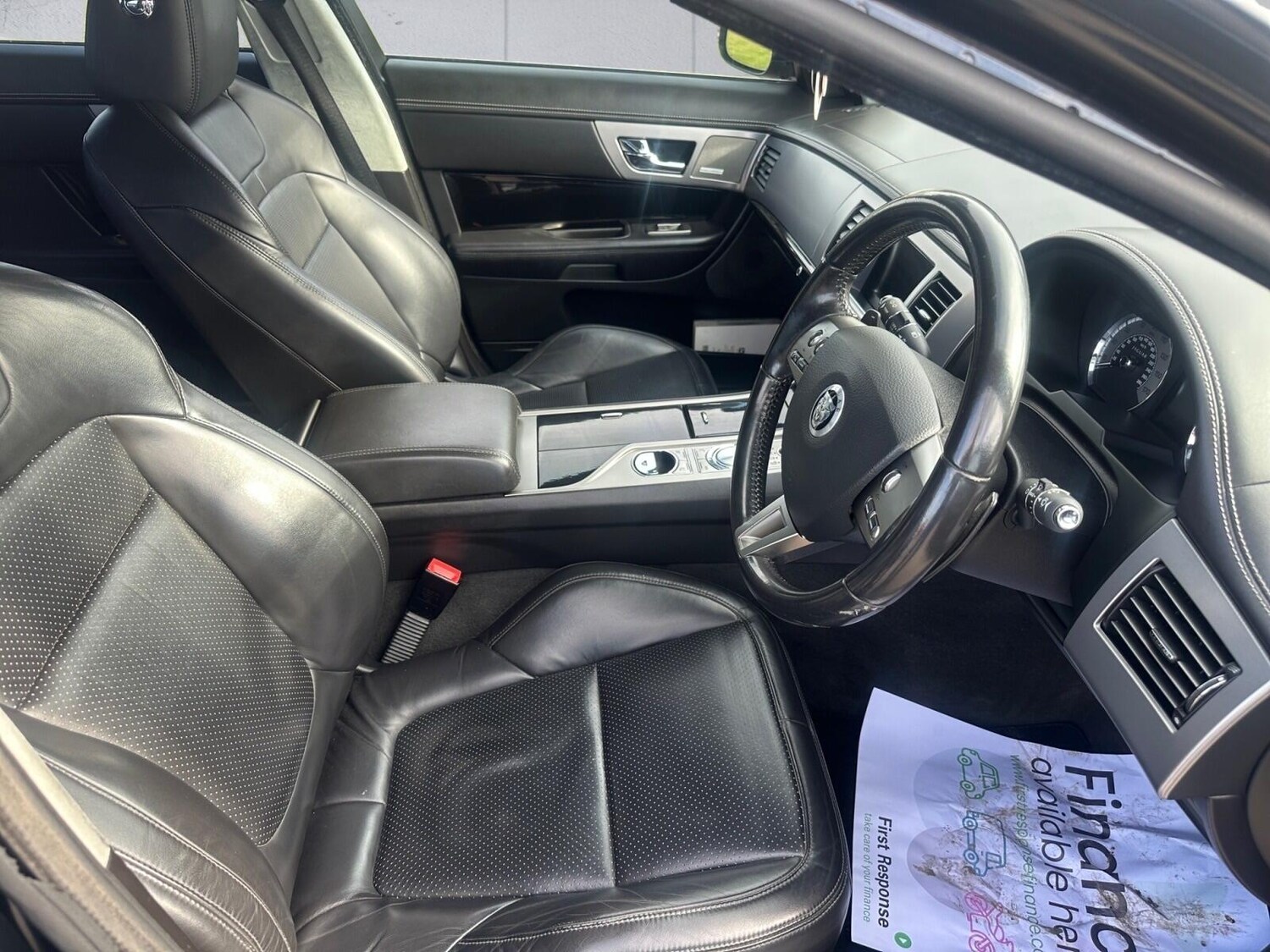 Used Jaguar XF 2011 for sale - 78185322: Photo 9