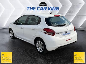 Used Peugeot 208 2016 for sale - 79808411: Photo