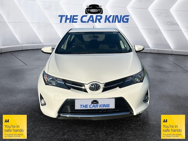 Used Toyota Auris 2015 for sale - 76109638: Photo 2