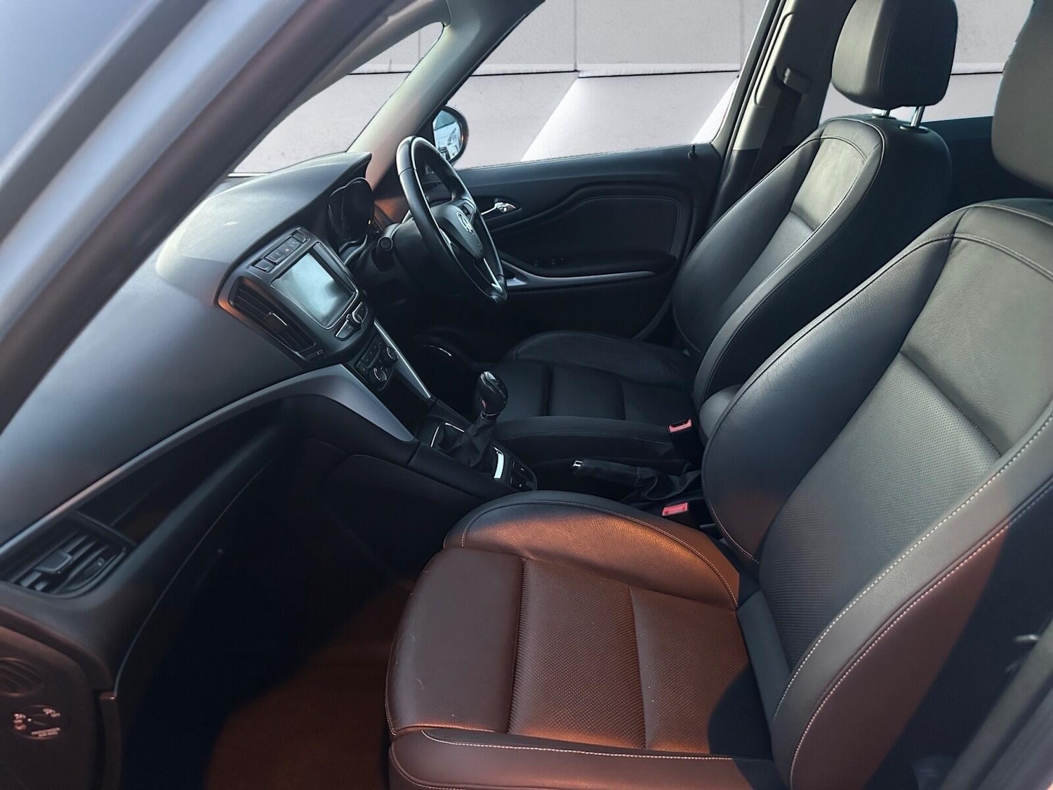 Used Vauxhall Zafira Tourer 2017 for sale - 76200666: Photo 15