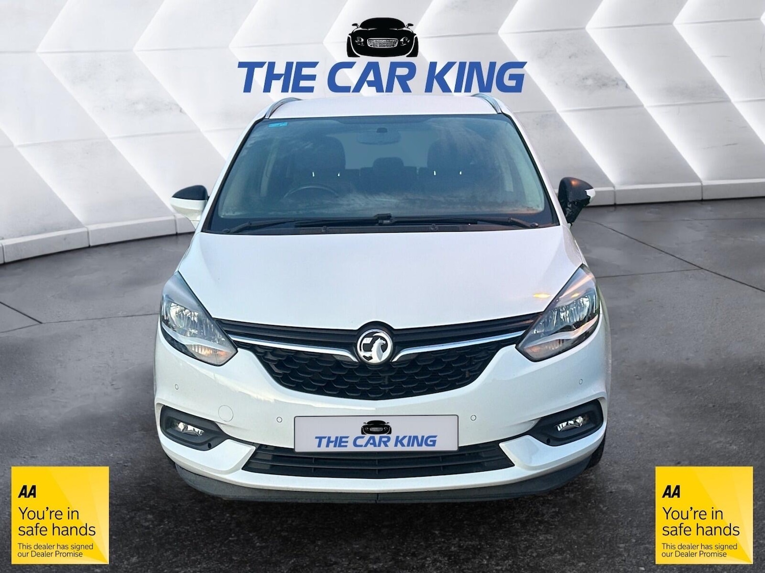 Used Vauxhall Zafira Tourer 2017 for sale - 76200666: Photo 2