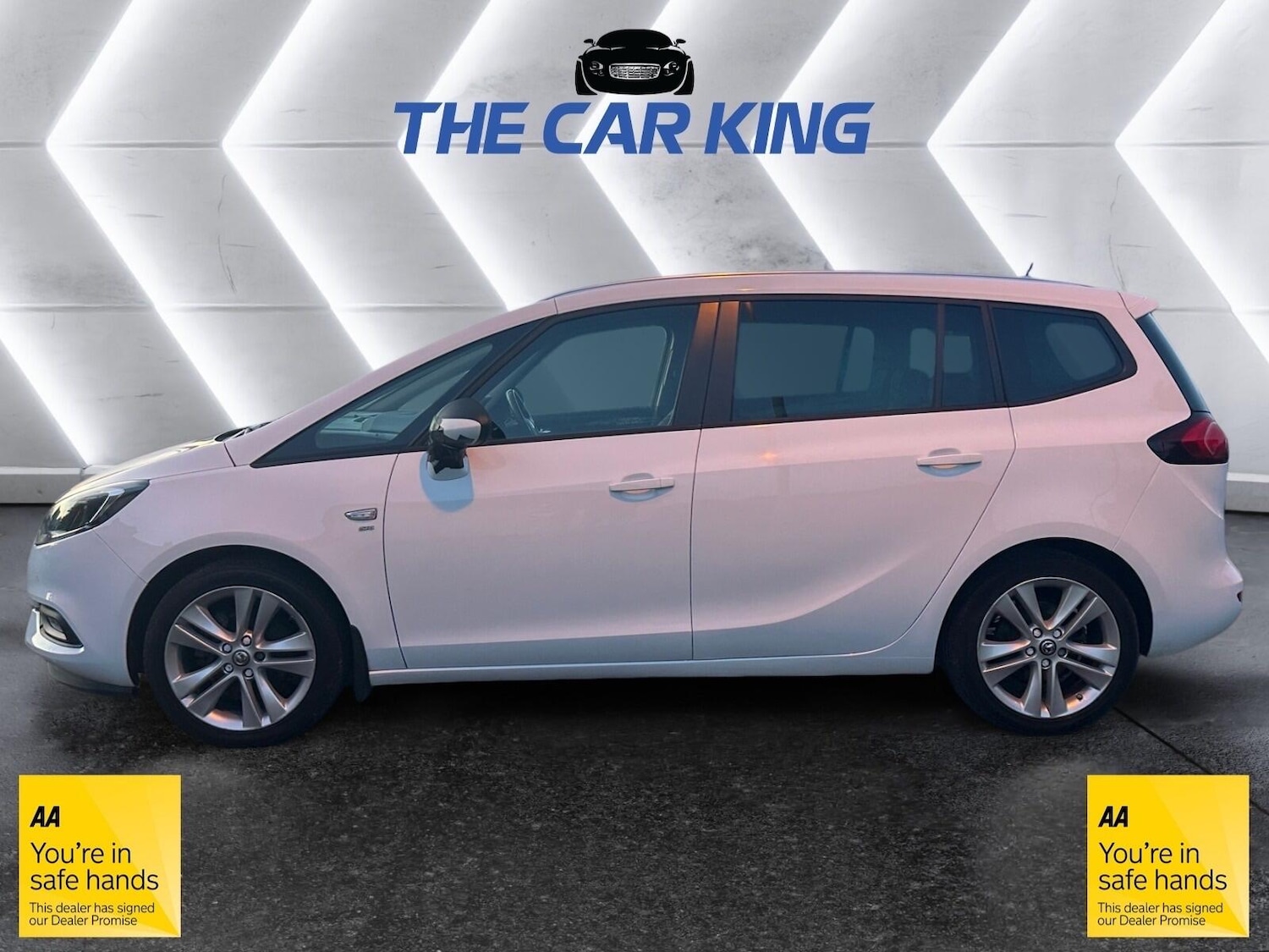 Used Vauxhall Zafira Tourer 2017 for sale - 76200666: Photo 5