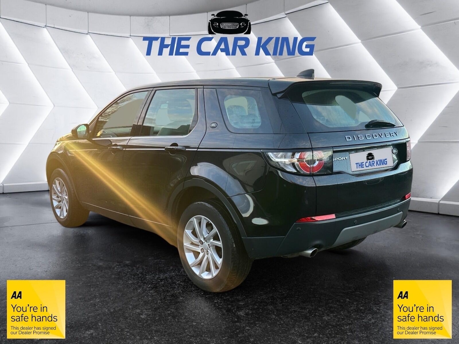 Used Land Rover Discovery Sport 2017 for sale - 77081721: Photo 4