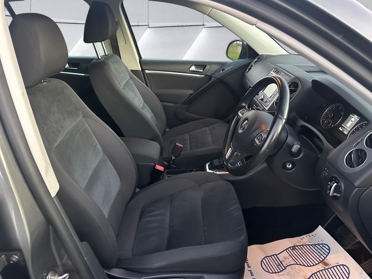 Used Volkswagen Tiguan 2014 for sale - 76855654: Photo 10