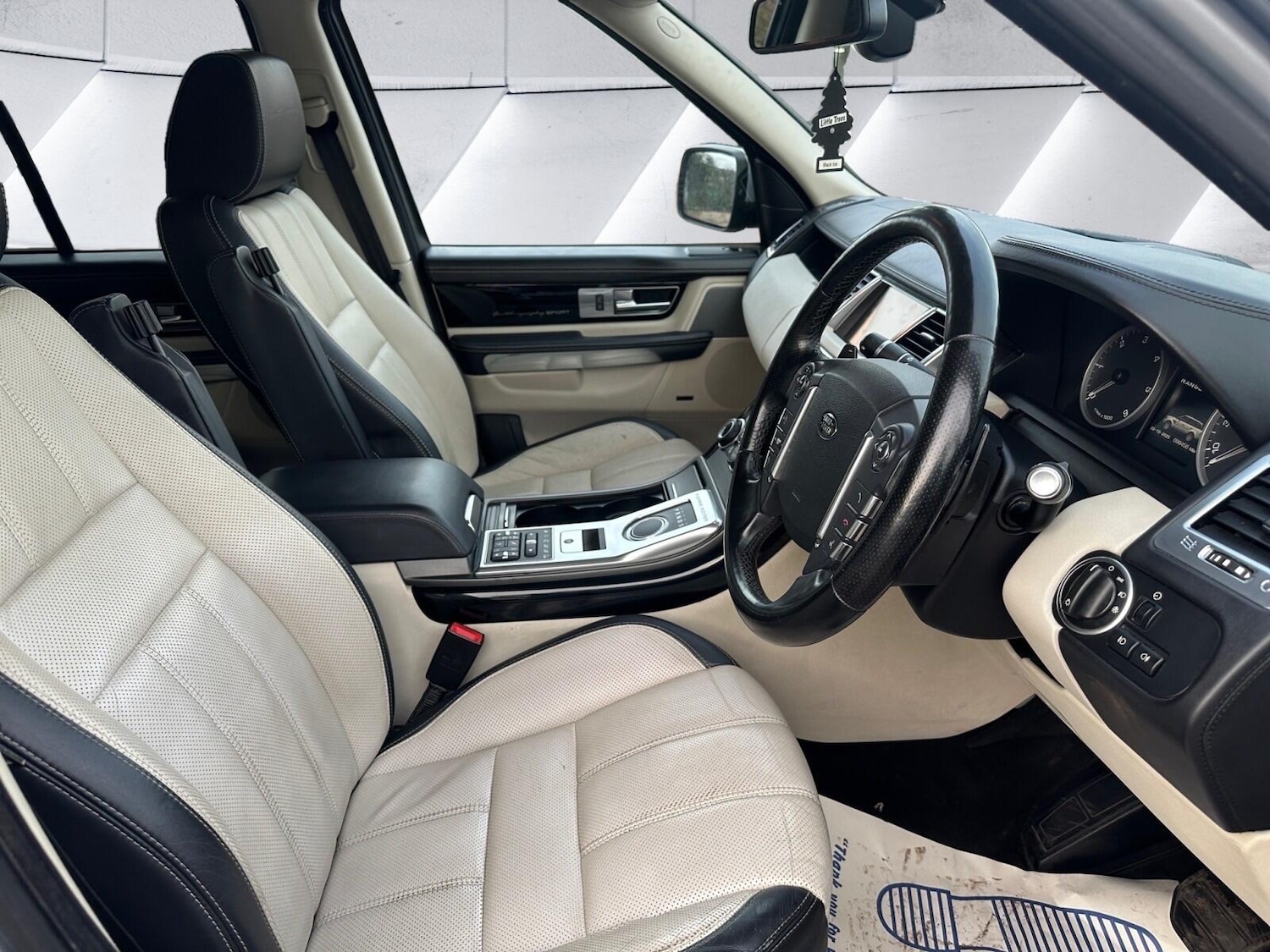 Used Land Rover Range Rover Sport 2011 for sale - 76620181: Photo 10