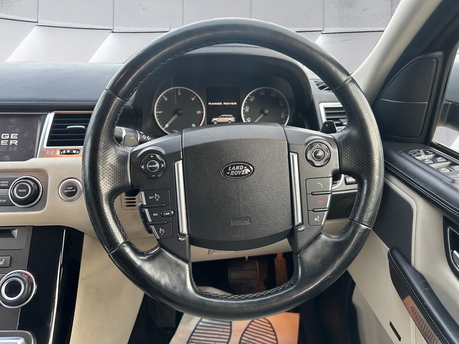 Used Land Rover Range Rover Sport 2011 for sale - 76620181: Photo 14