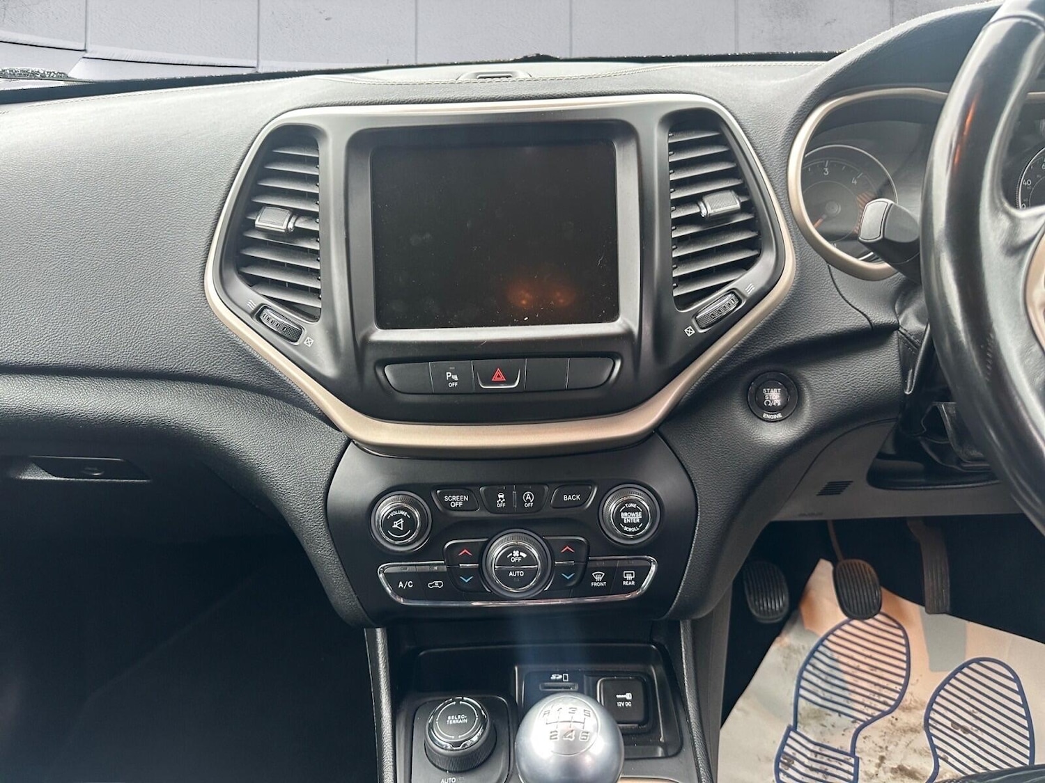 Used Jeep Cherokee 2015 for sale - 76995305: Photo 13