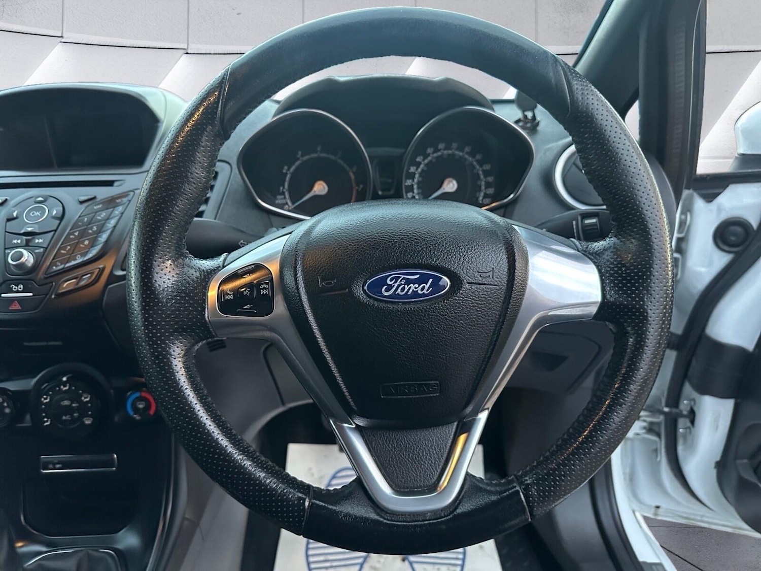 Used Ford Fiesta 2017 for sale - 76424960: Photo 14