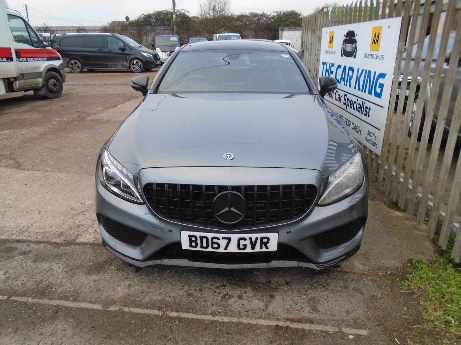 Used Mercedes-Benz C Class 2017 for sale - 76153171: Photo 3