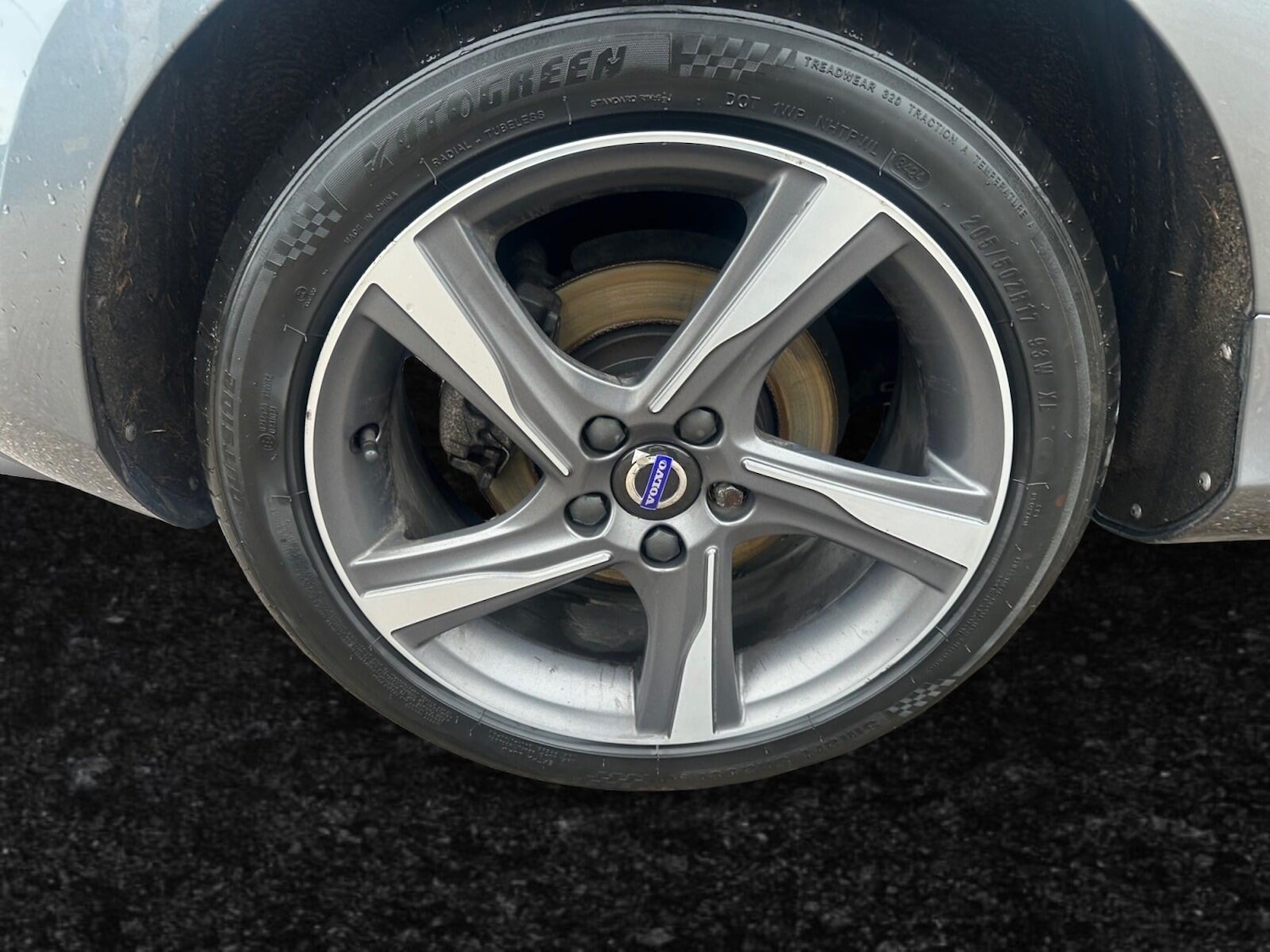 Used Volvo V40 2015 for sale - 77633097: Photo 13