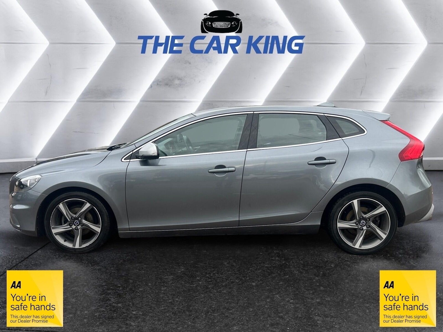 Used Volvo V40 2015 for sale - 77633097: Photo 5