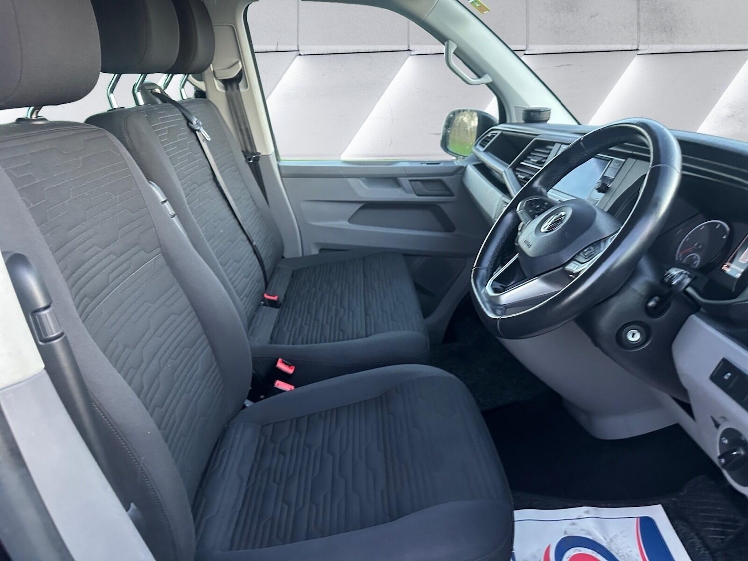 Used Volkswagen Transporter Shuttle 2020 for sale - 76752883: Photo 11