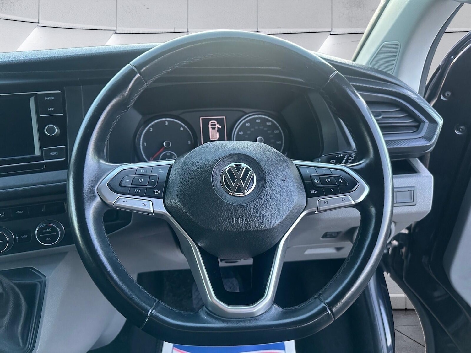 Used Volkswagen Transporter Shuttle 2020 for sale - 76752883: Photo 14