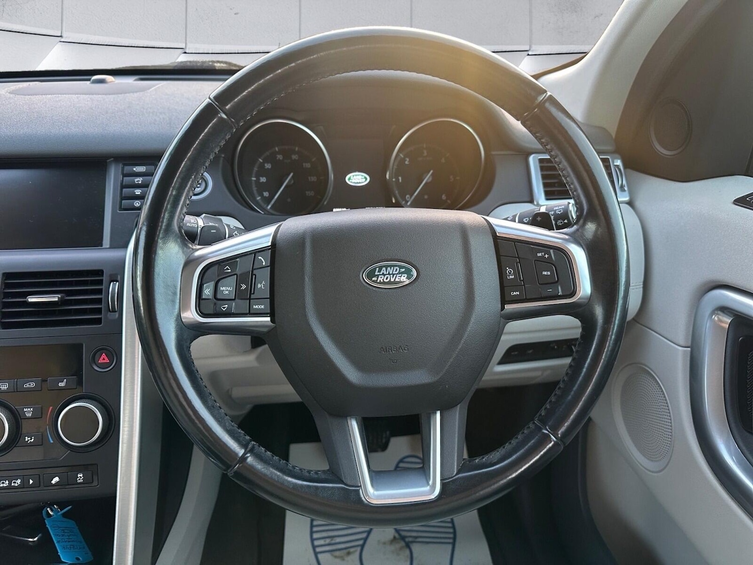 Used Land Rover Discovery Sport 2017 for sale - 76714859: Photo 13