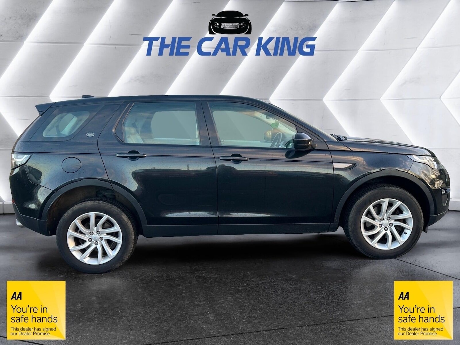 Used Land Rover Discovery Sport 2017 for sale - 76714859: Photo 7