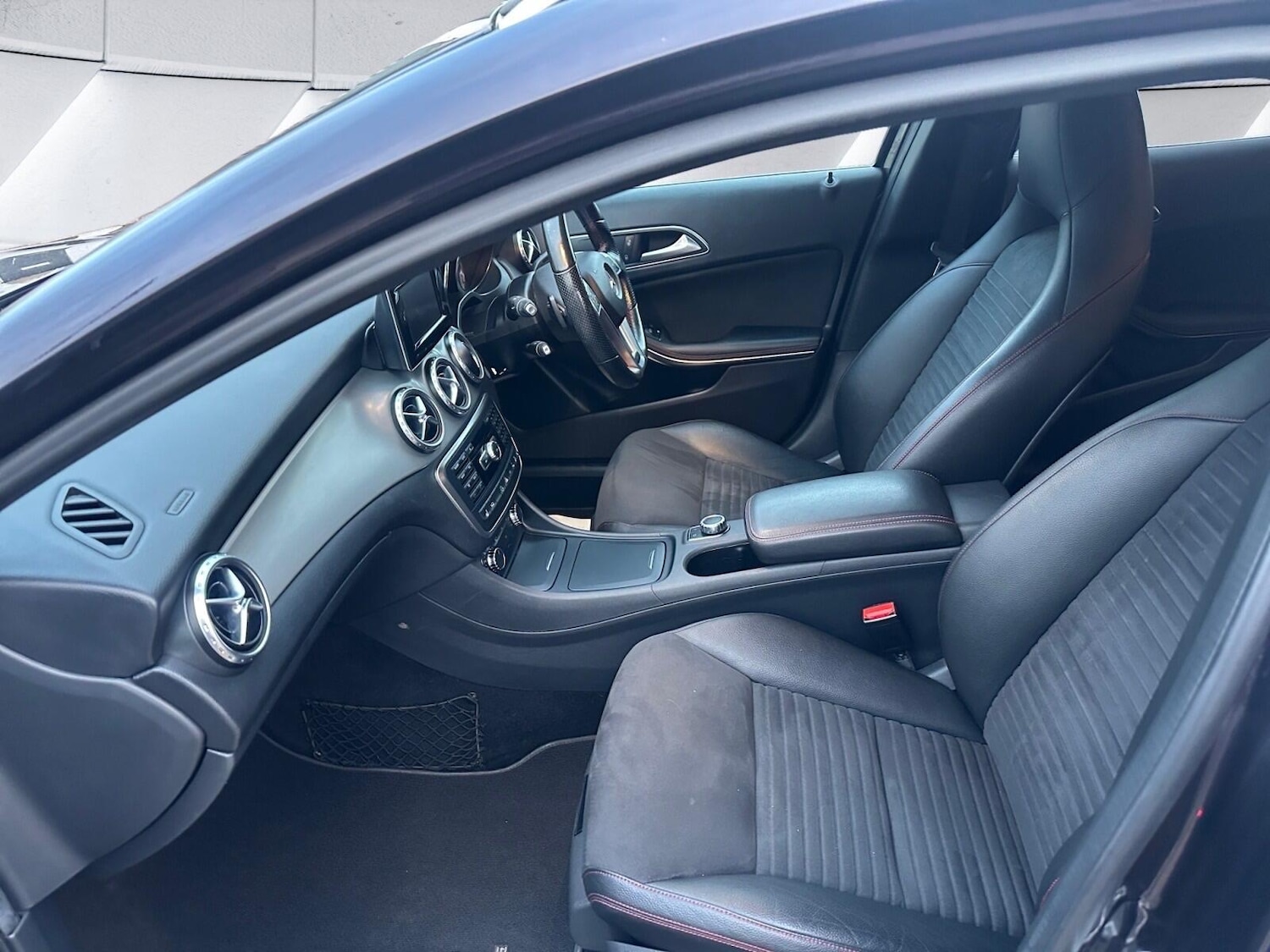 Used Mercedes-Benz GLA 2014 for sale - 77386427: Photo 15