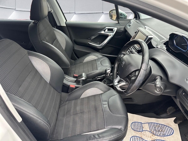 Used Peugeot 2008 2015 for sale - 76031965: Photo 10