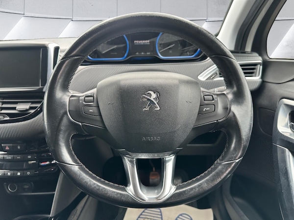 Used Peugeot 2008 2015 for sale - 76031965: Photo 13