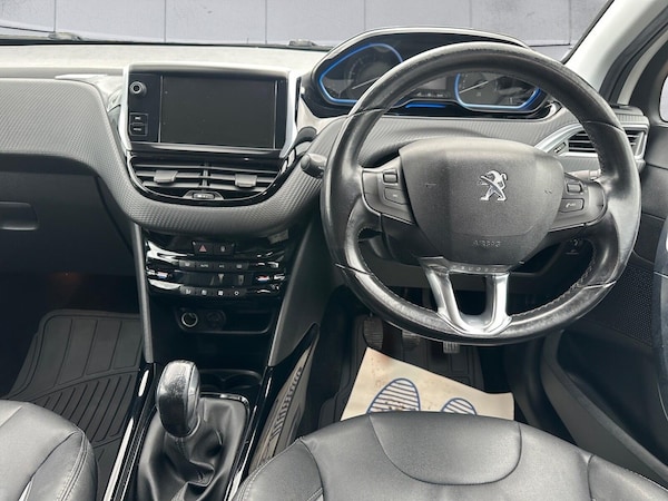 Used Peugeot 2008 2015 for sale - 76031965: Photo 14