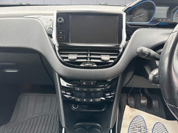 Used Peugeot 2008 2015 for sale - 76031965: Photo 9