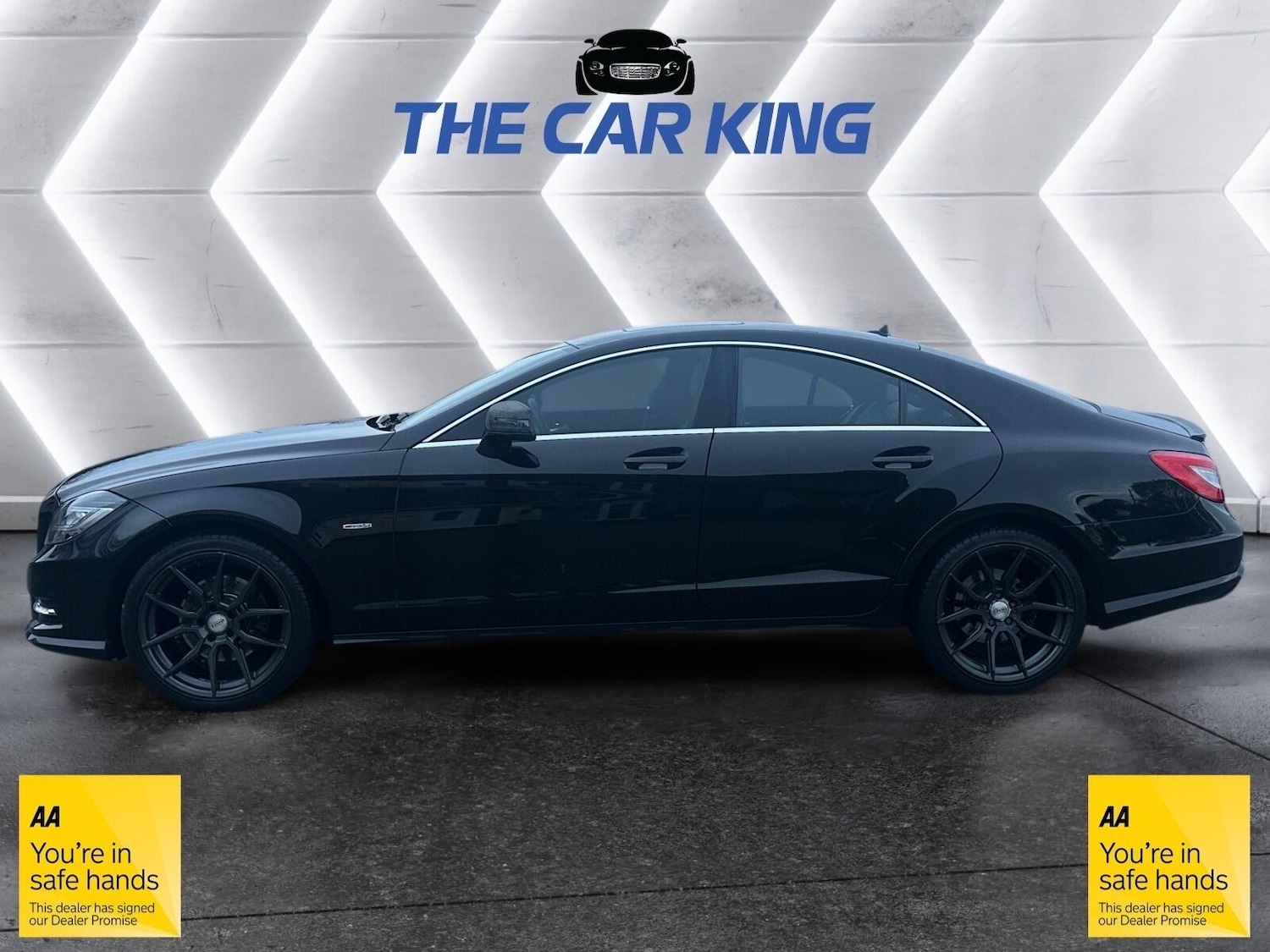 Used Mercedes-Benz CLS 2011 for sale - 76839431: Photo 5