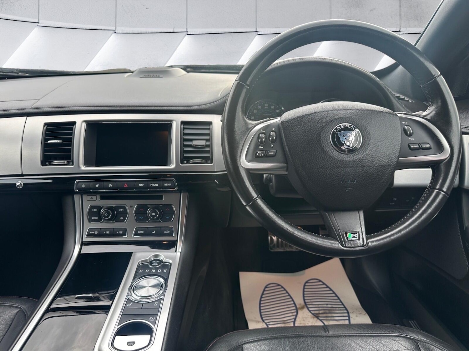 Used Jaguar XF 2015 for sale - 76701735: Photo 13