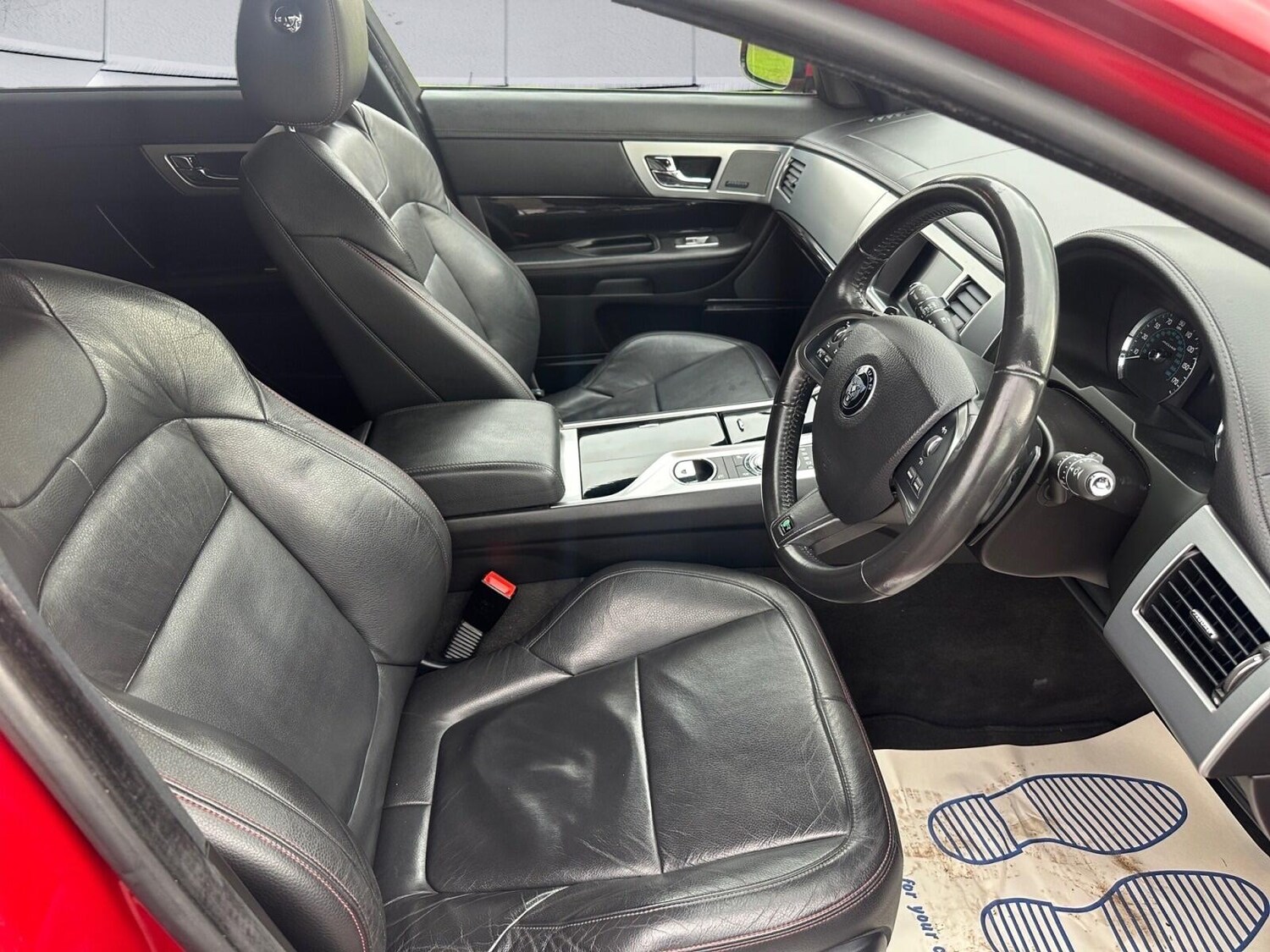 Used Jaguar XF 2015 for sale - 76701735: Photo 9