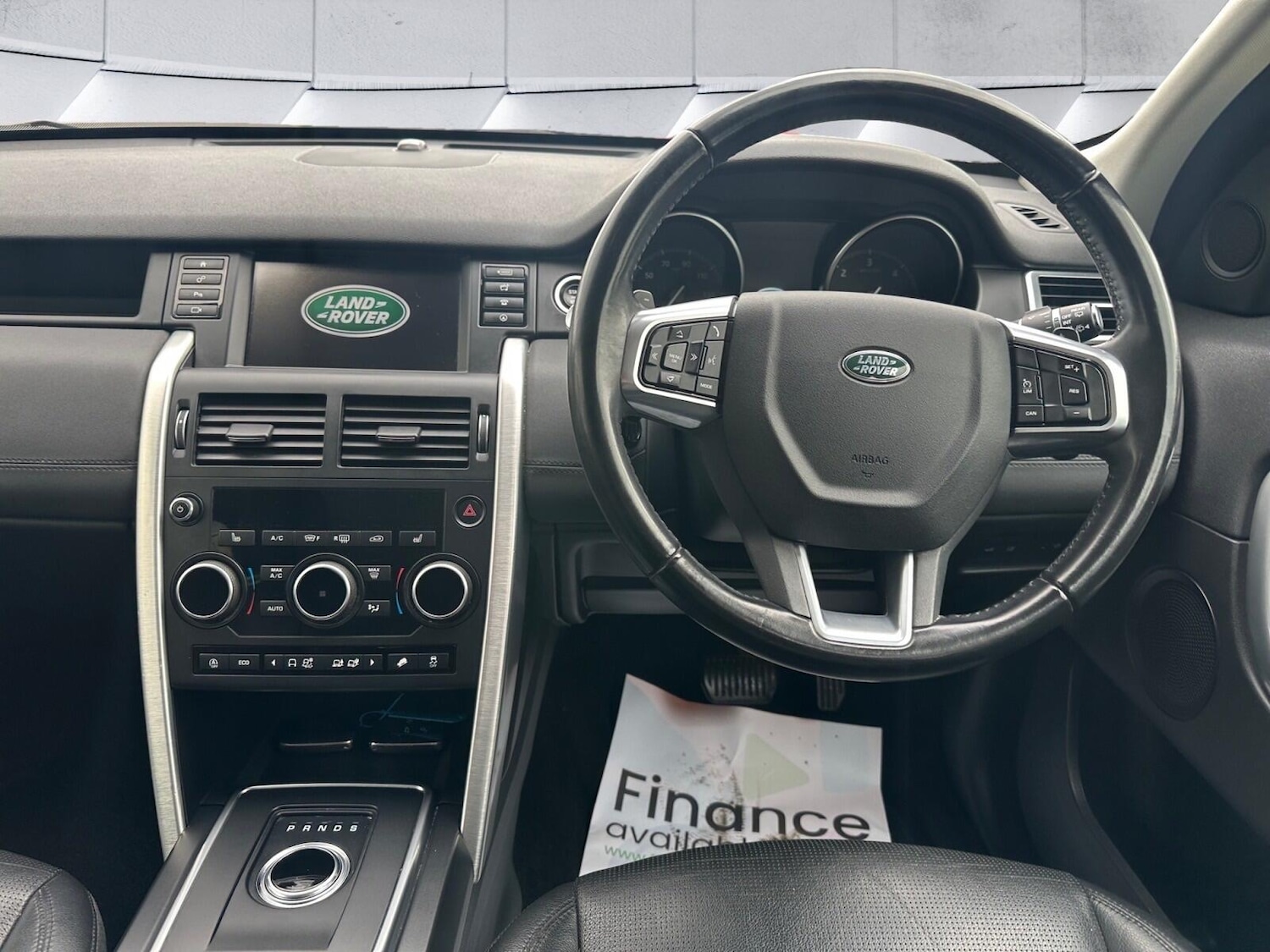 Used Land Rover Discovery Sport 2018 for sale - 78127343: Photo 14