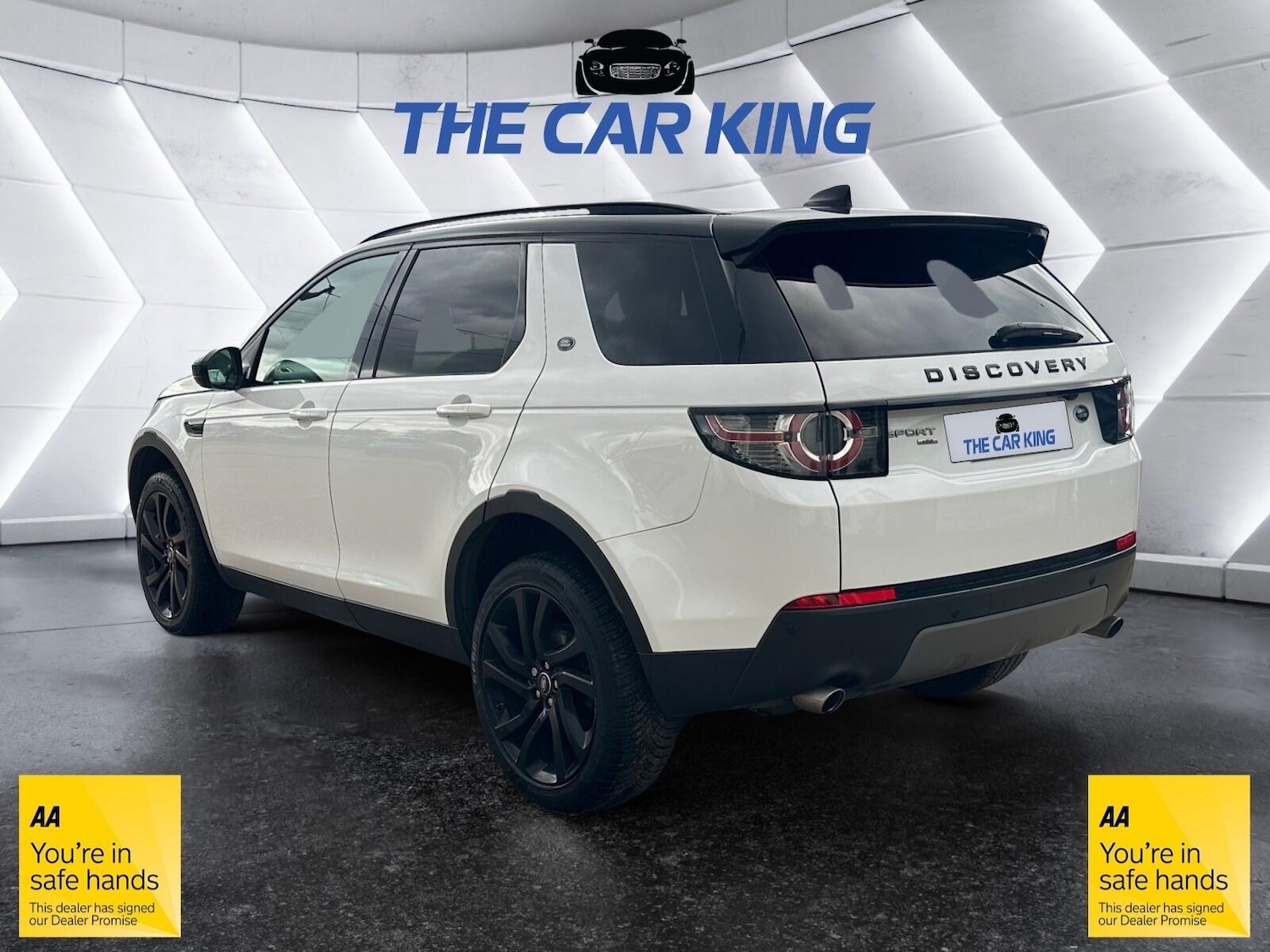 Used Land Rover Discovery Sport 2018 for sale - 78127343: Photo 4
