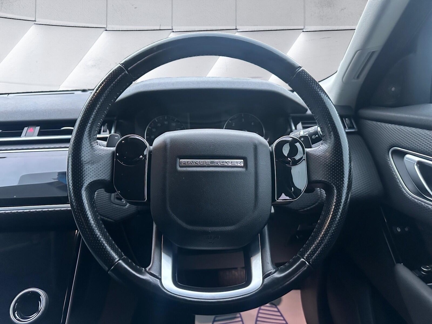 Used Land Rover Range Rover Velar 2018 for sale - 76423824: Photo 14