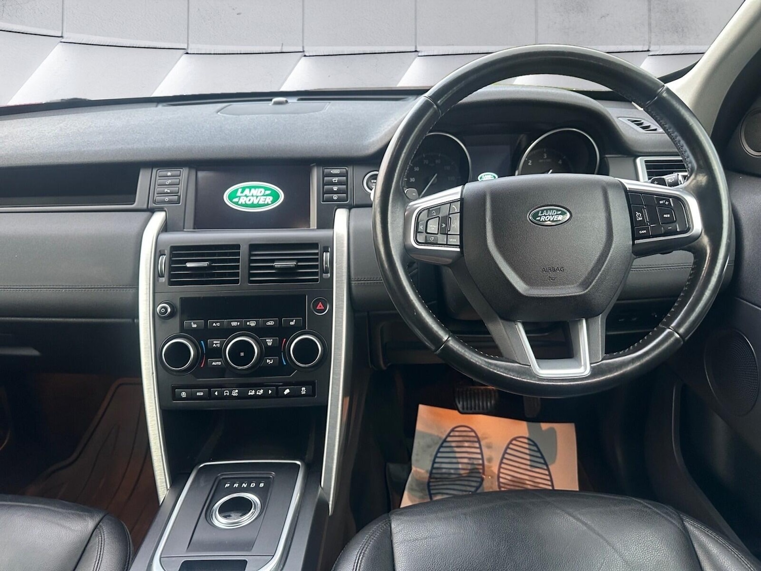 Used Land Rover Discovery Sport 2018 for sale - 76771729: Photo 12
