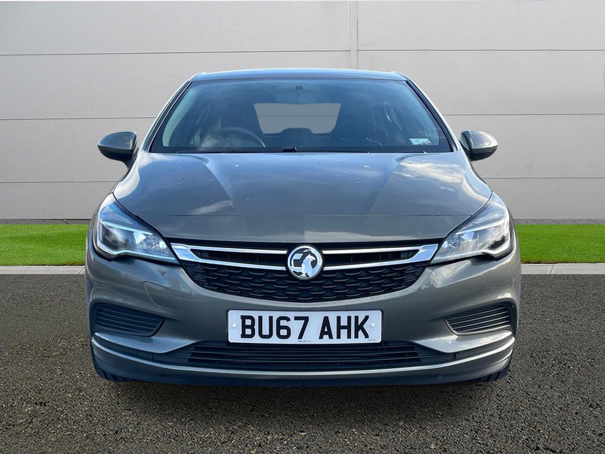Used Vauxhall Astra 2017 for sale - 77018261: Photo 2