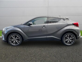 Used Toyota C-HR 2017 for sale - 77877419: Photo