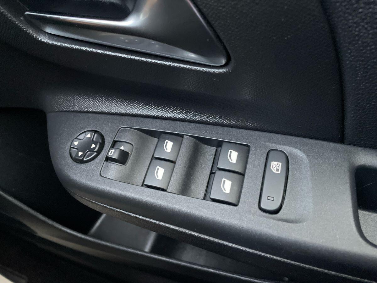 Used Vauxhall Corsa 2023 for sale - 76886130: Photo 20