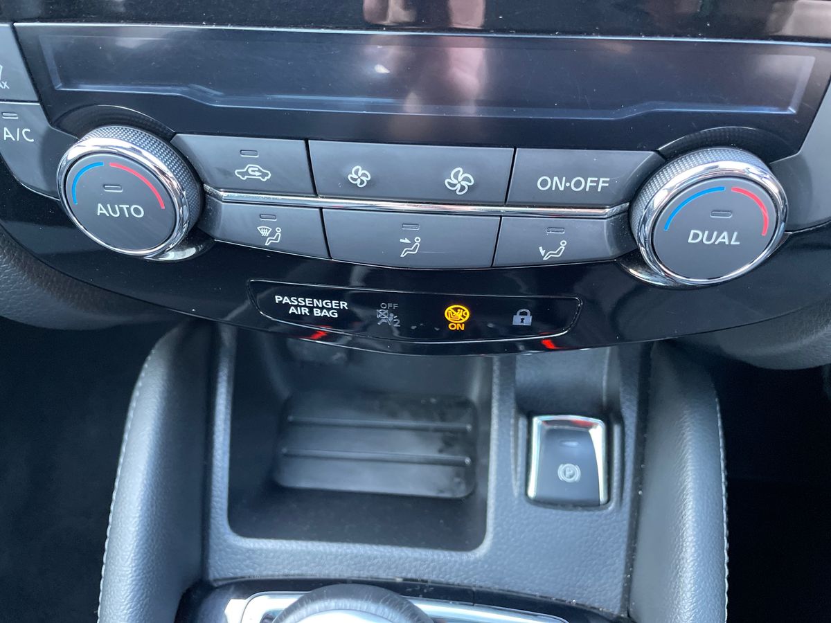 Used Nissan Qashqai 2018 for sale - 77660393: Photo 18