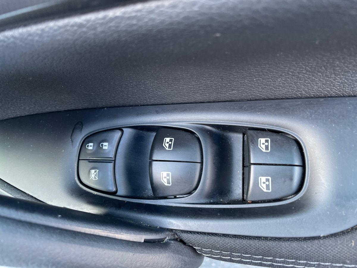 Used Nissan Qashqai 2018 for sale - 77660393: Photo 20