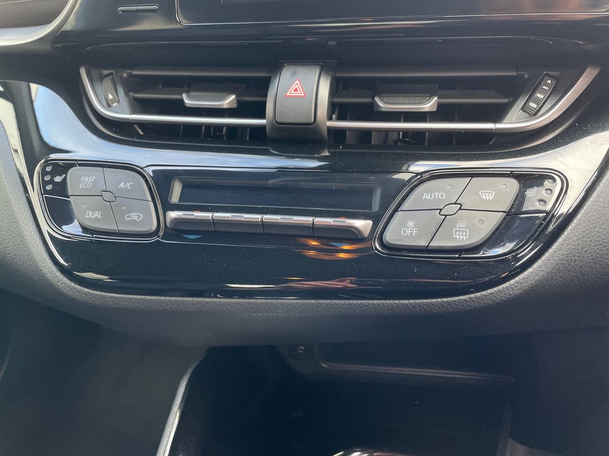 Used Toyota C-HR 2017 for sale - 77293399: Photo 18